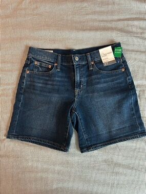 Gap Girlfriend Mid Rise Dark Wash Denim Shorts - Size 27/4